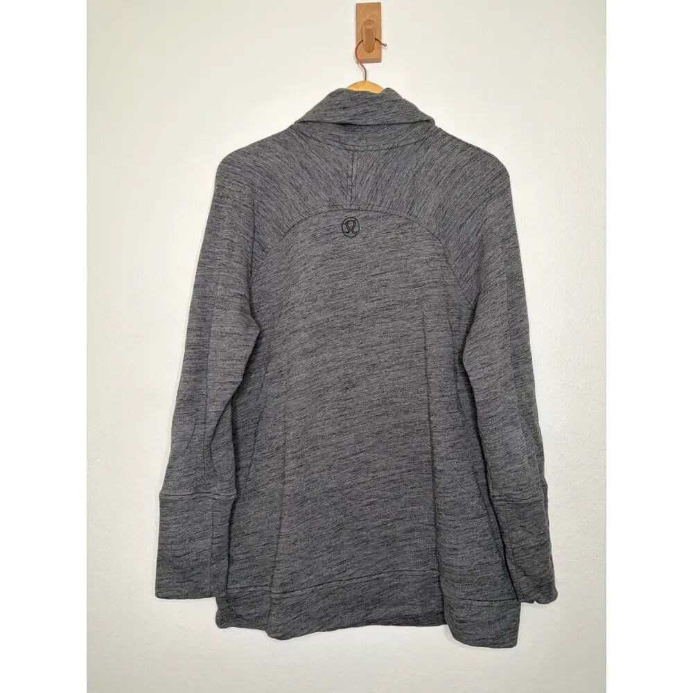 Lululemon To You Tunic in Grey Size 12 Athleisure Sporty Loungewear